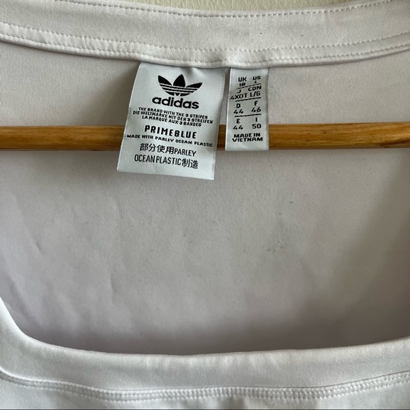 Adidas crop top - Picture 3 of 3